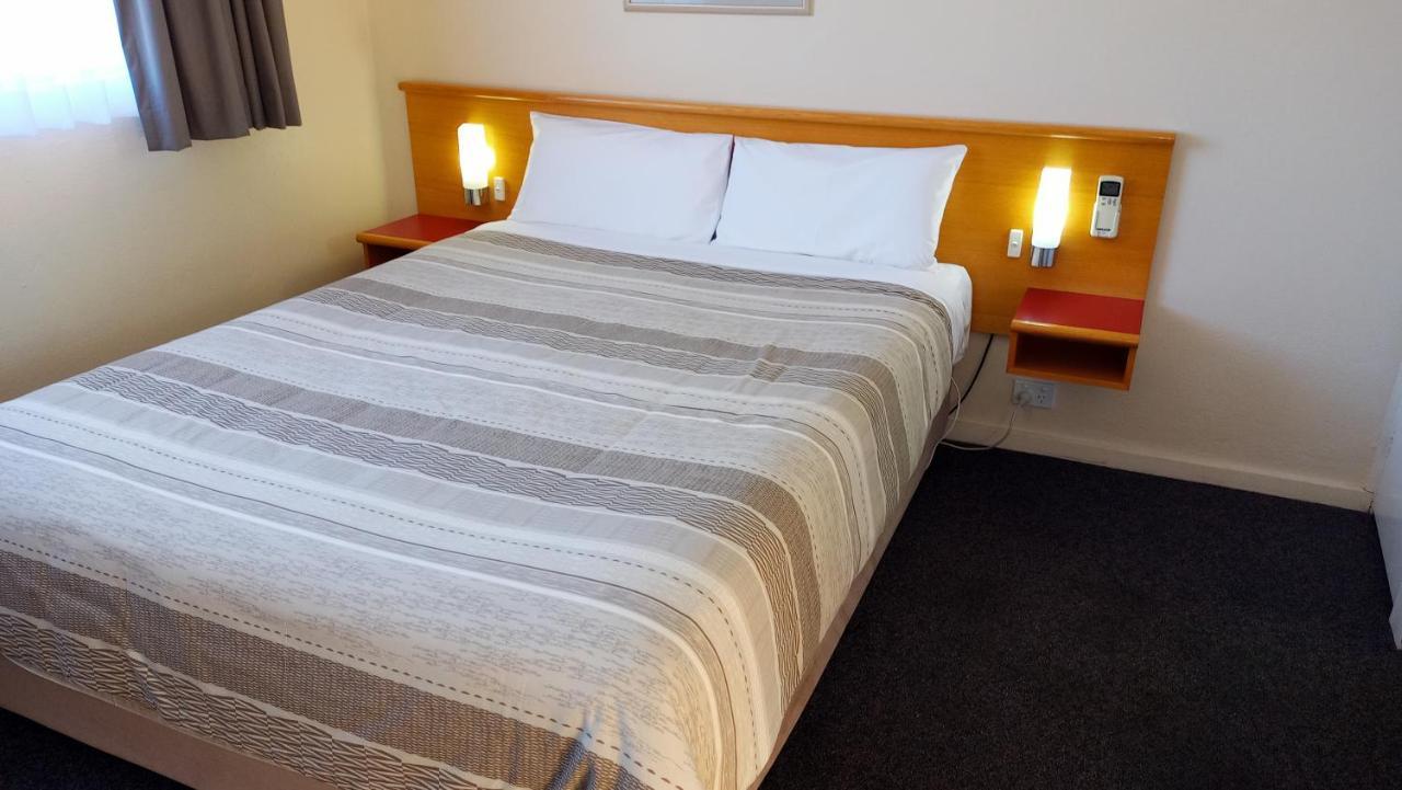 Redhill Cooma Motor Inn Экстерьер фото