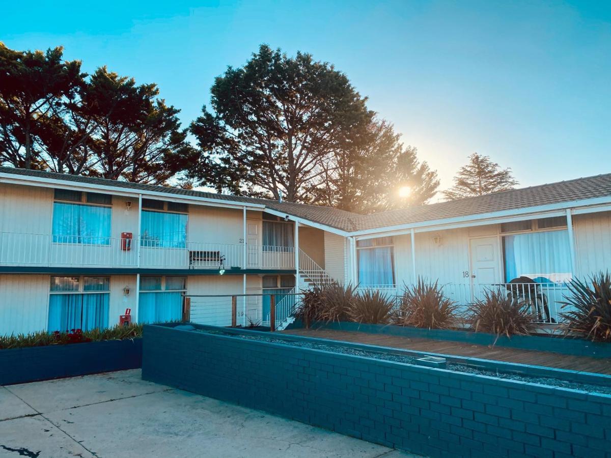 Redhill Cooma Motor Inn Экстерьер фото
