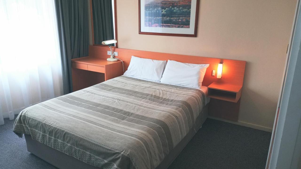 Redhill Cooma Motor Inn Экстерьер фото