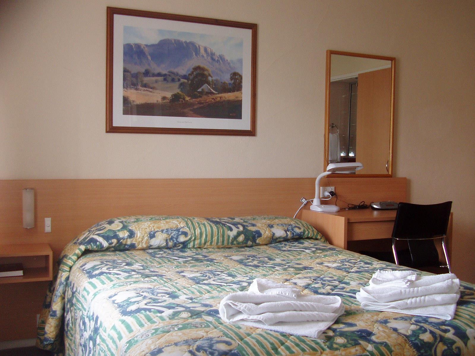 Redhill Cooma Motor Inn Экстерьер фото