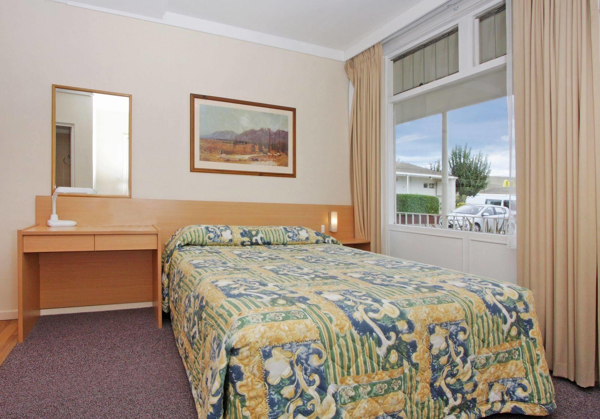 Redhill Cooma Motor Inn Экстерьер фото