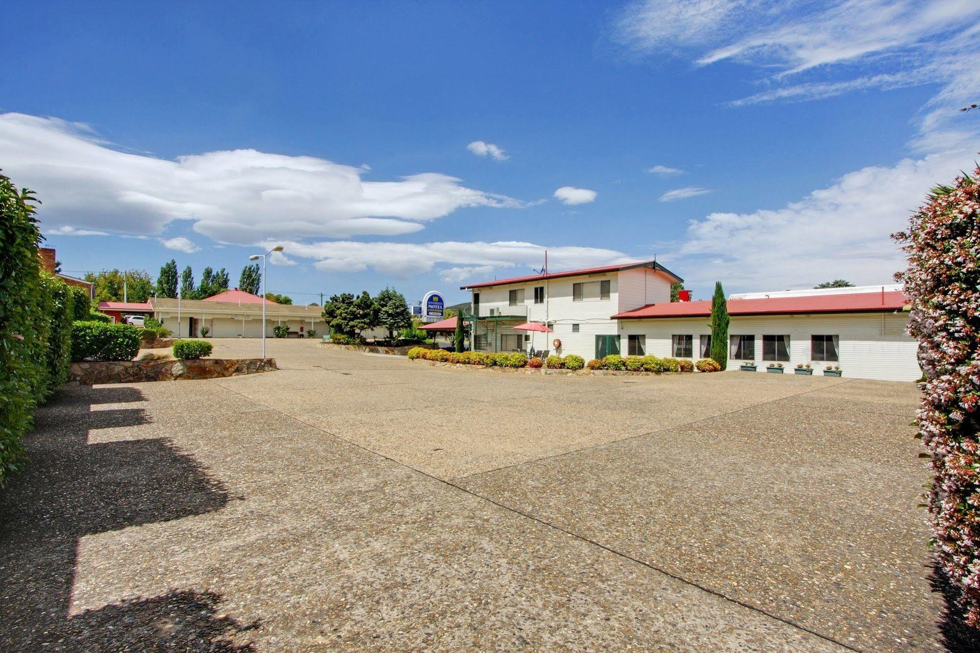 Redhill Cooma Motor Inn Экстерьер фото